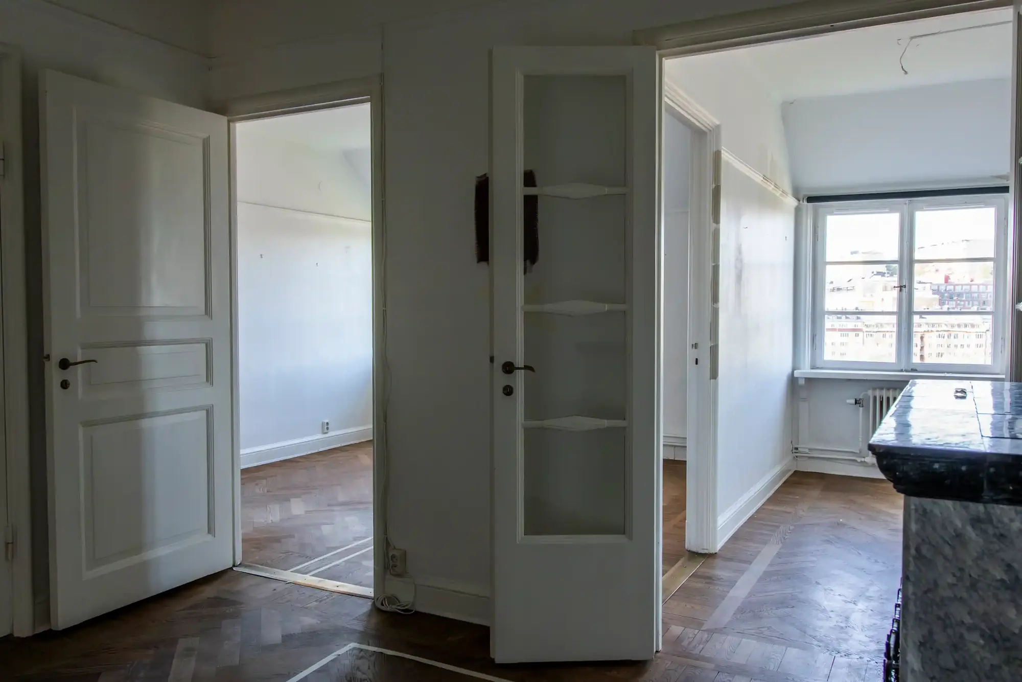 Före och efter renovering av lägenheten